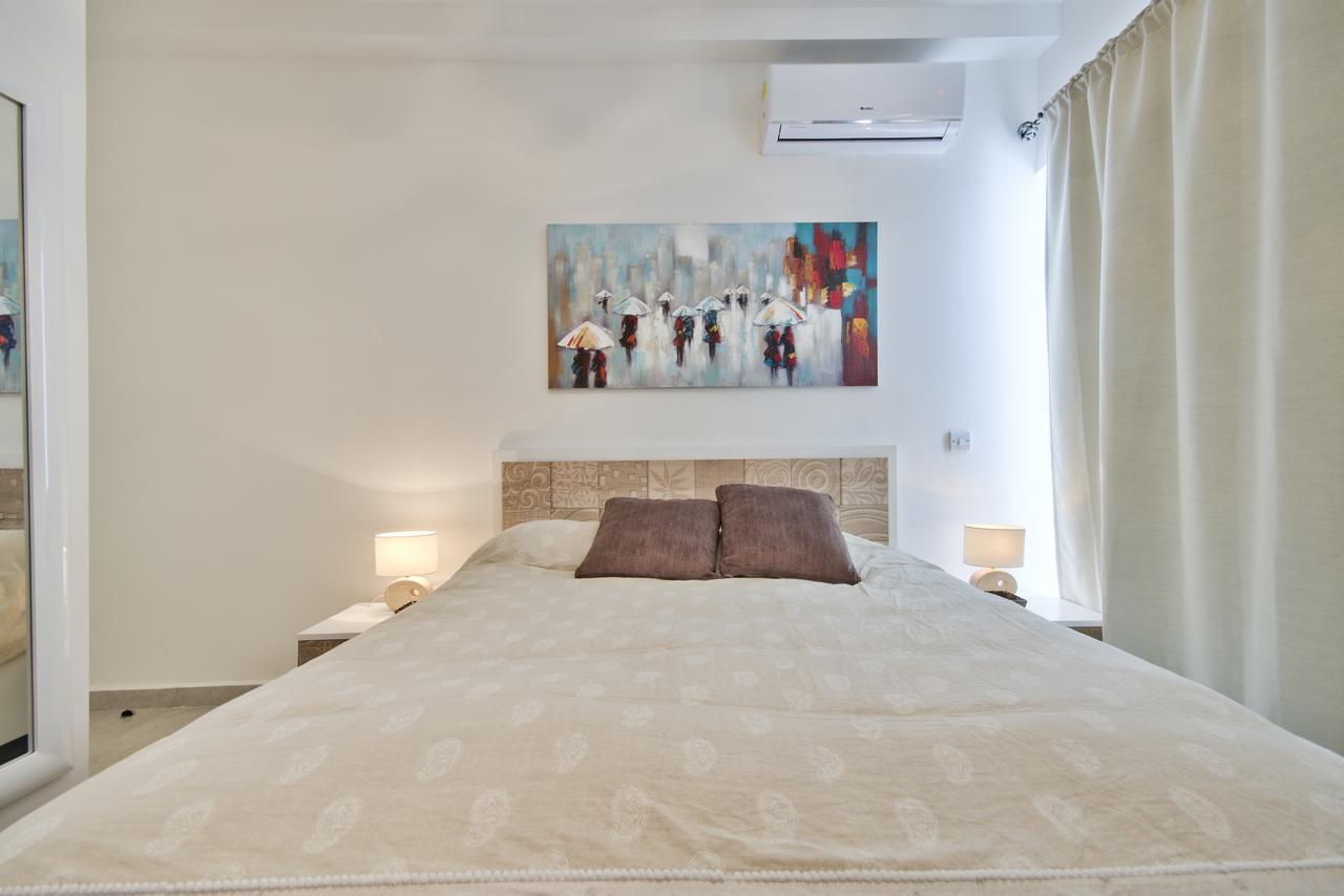 "Centre Point" Apartment San Ġiljan Exterior foto